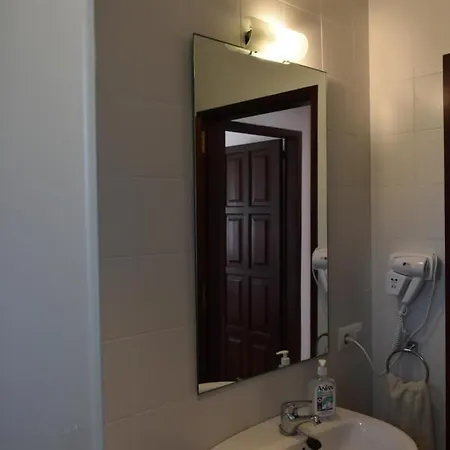 Villa 3 Bedroom Villa, Pool, 500m To Beach, Cala En Blanes